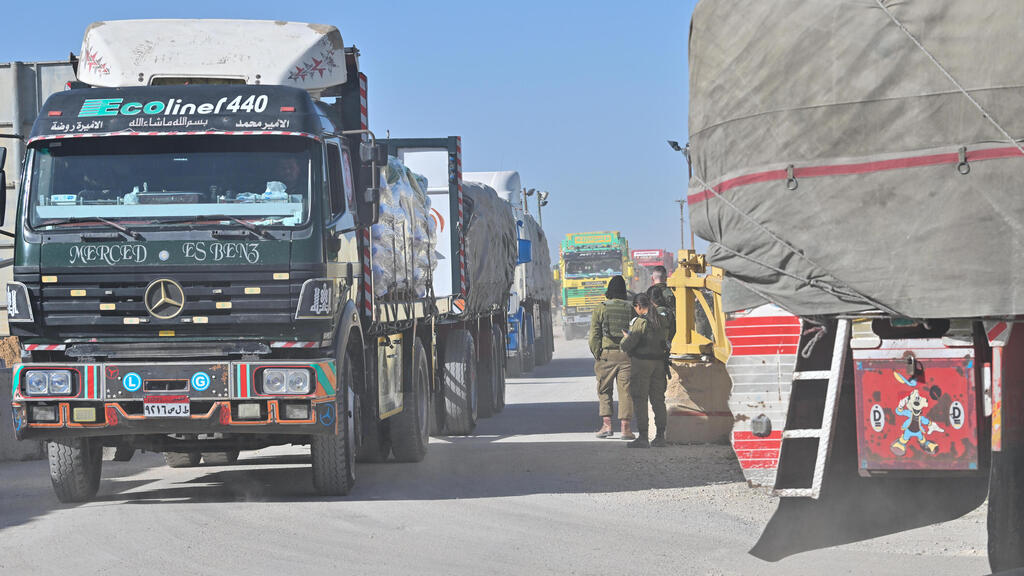 משאיות של סיוע הומניטארי לרצועת עזה - מלחמה חרבות ברזל