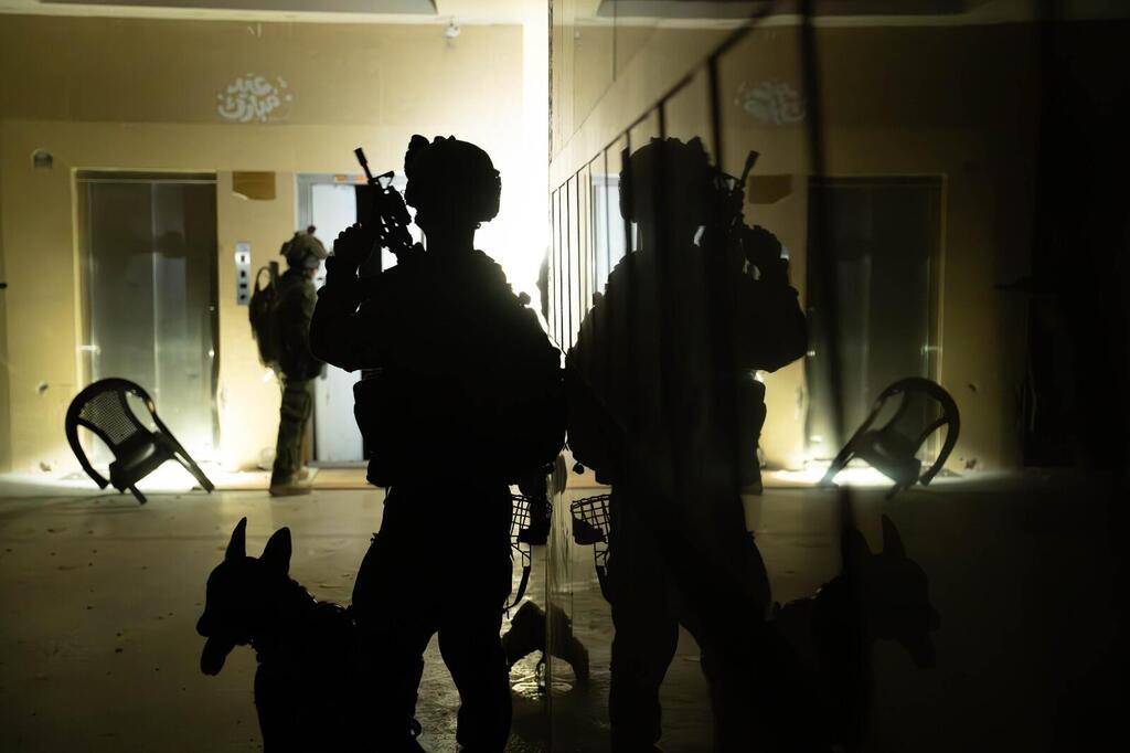 IDF raiding the Indonesian hospital in Gaza (Photo: IDF Spokesperson's Unit) צה״ל חושף תשתיות טרור בבית החולים האינדונזי בצפון הרצועה ששימשו גם את מחבלי החמאס ב-7 באוקטובר