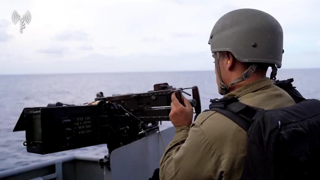 IDF Navy operating off Gaza (Photo: IDF Spokesperson's Unit) תיעוד: כוחות זרוע הים תוקפים ברצועת עזה