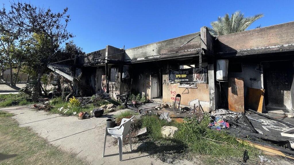 Kibbutz Kfar Aza after the October 7 massacre (Photo: Ofir Yonatan) קיבוץ כפר עזה