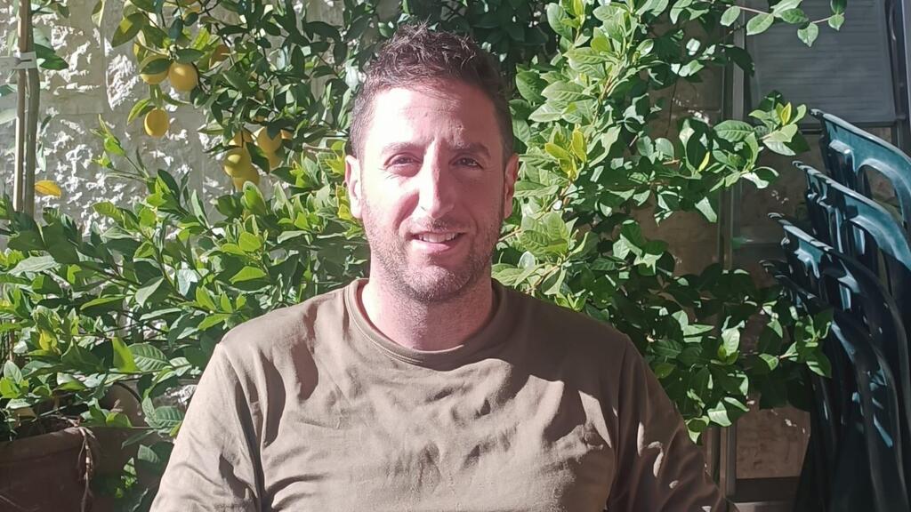 דוד לוינסון, מילואימניק, שתרם את שיערו לחולות סרטן