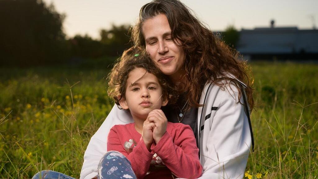 אביגיל עידן ולירון מור