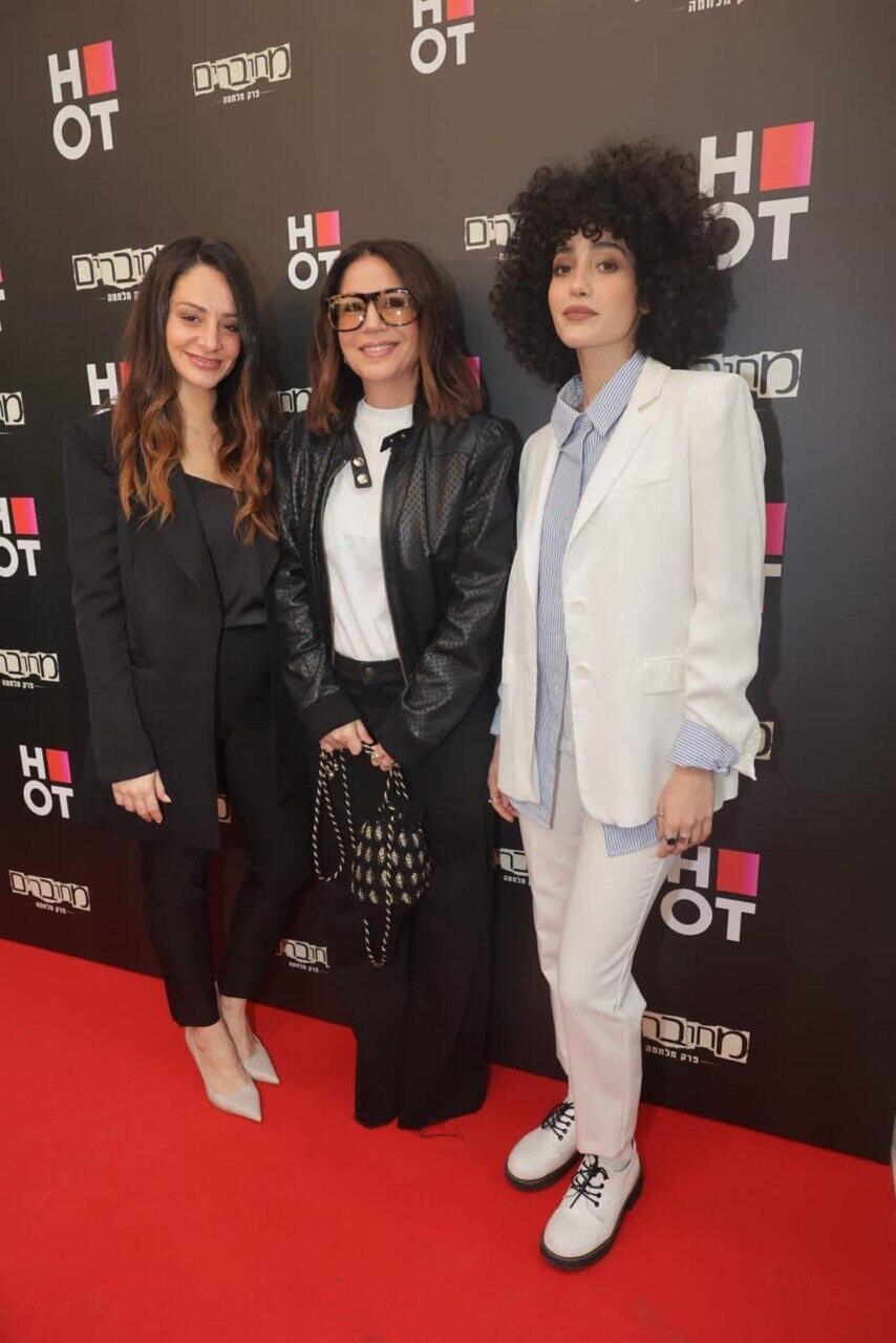 יצמיחו תקווה מתוך הקושי. ליהי טולדנו, יעל פוליאקוב ומעיין אדם (צילום: רפי דלויה) מחוברים פרק מלחמה