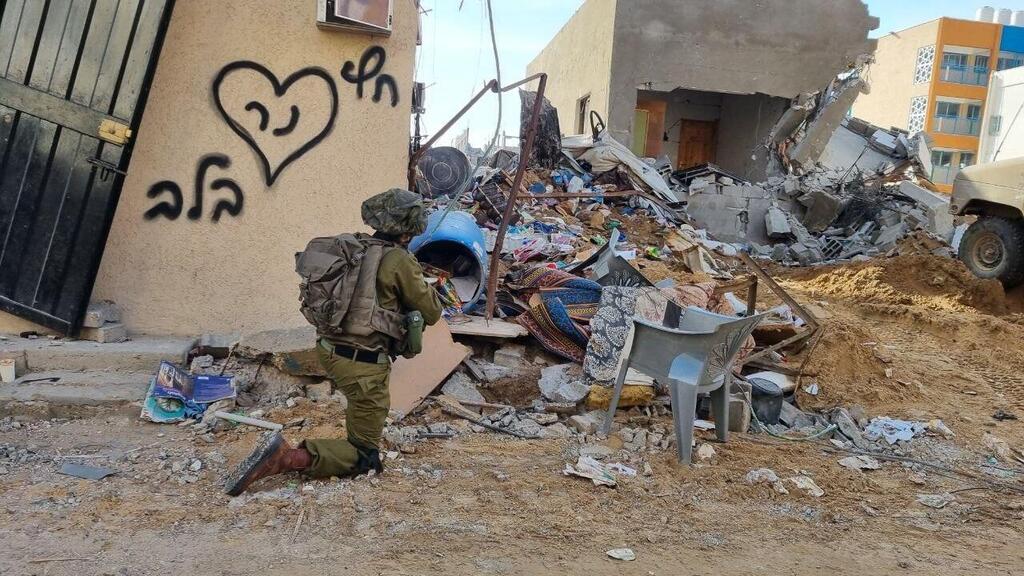 IDF troops in Gaza (Photo: Ilana Curiel) אילנה קוריאל ברצועת עזה