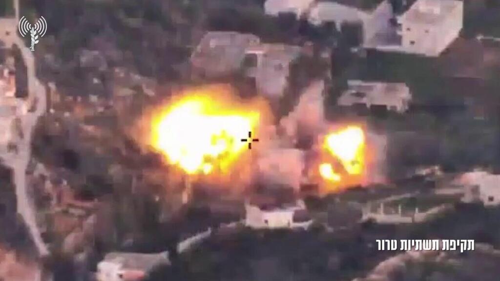 IDF images of a strike against Hezbollah targets on Saturday (Photo: IDF) תיעוד: מטוסי הקרב של חיל האוויר תוקפים מתחמים צבאיים ותשתיות טרור של חיזבאללה בלבנון