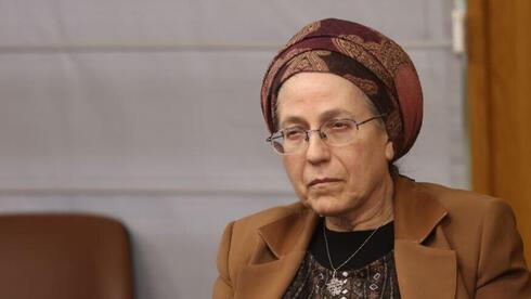 Орит Струк о зарплатах министров: "Работаем дни и ночи, а денег не хватает"