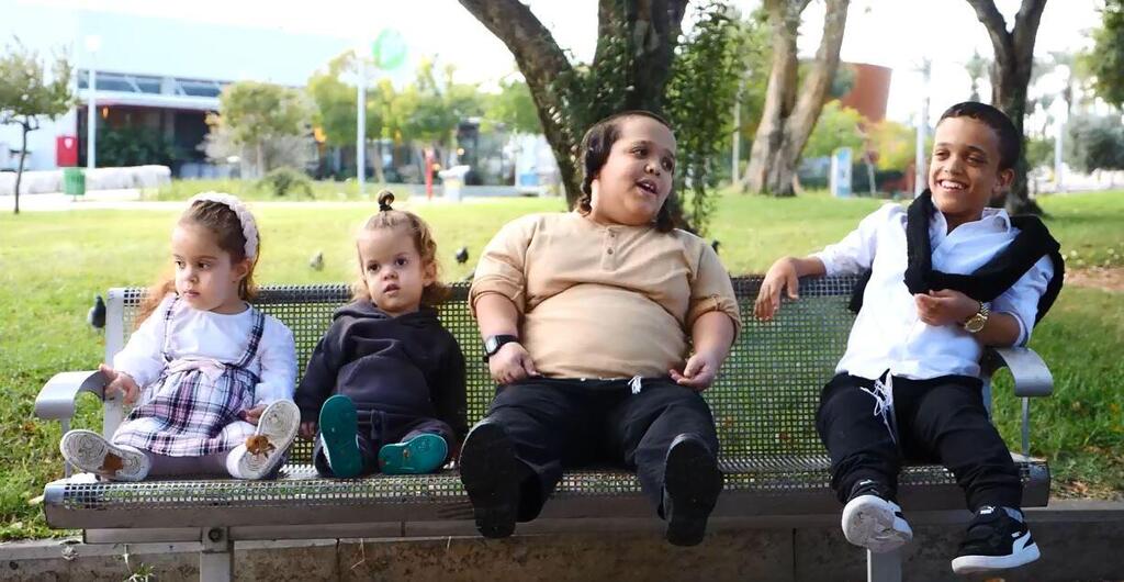 מתנאל, נתן, רפאל ומאורי (מימין לשמאל) (צילום: ירון שרון) מדיסון - אכנדרופלזיה (קומה נמוכה)