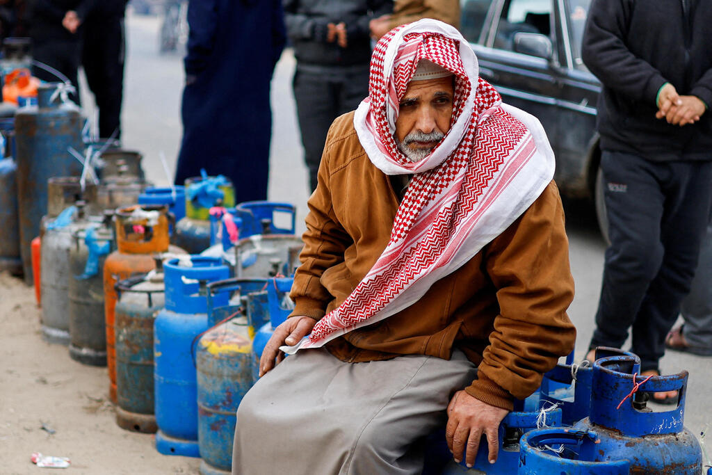 "האזור נמצא על סף פיצוץ". רפיח, עיר מקלט (צילום: REUTERS/Ibraheem Abu Mustafa) רפיח עזה פלסטינים