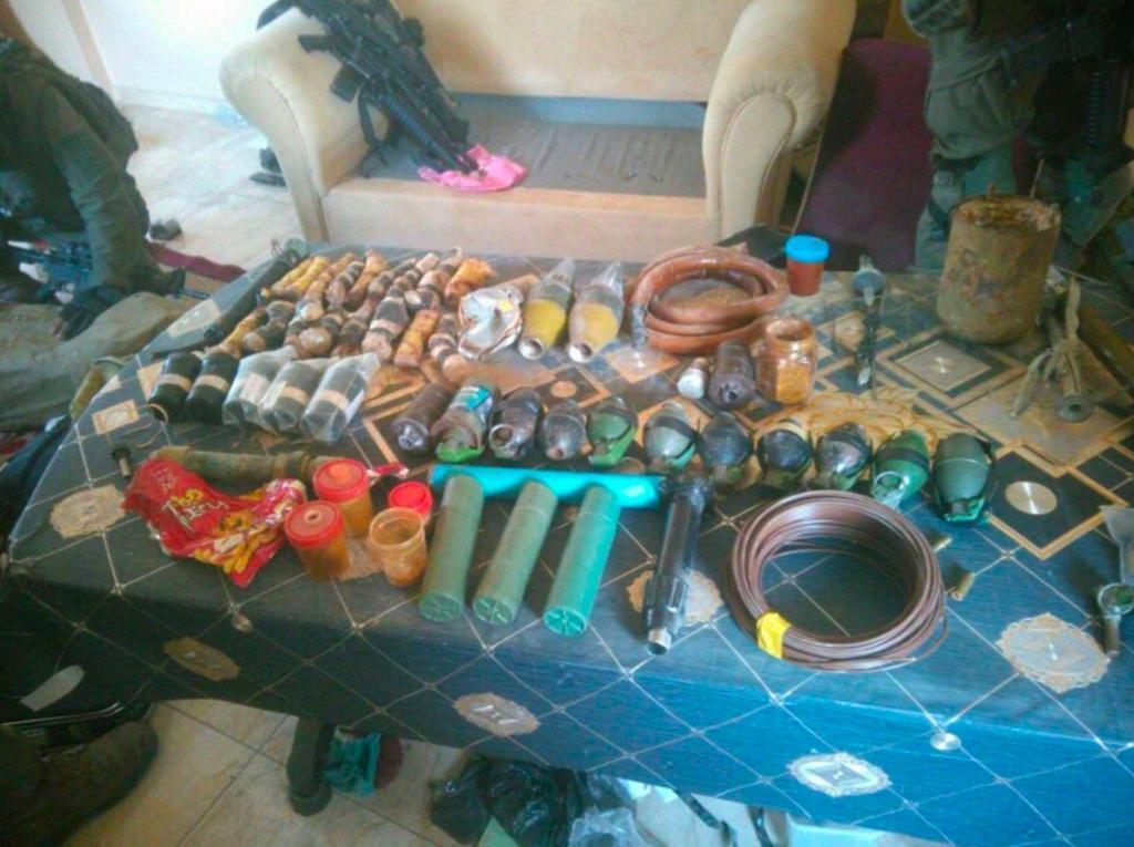 אמצעי לחימה ומודיעין שנמצאו במסגד בצפון הרצועה