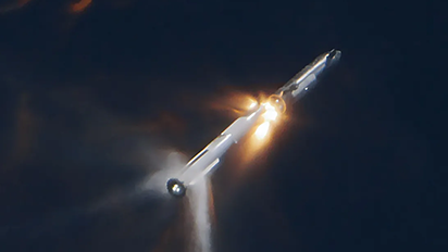 התחיל יפה, הסתיים בשני פיצוצים. הפרדת חללית סטארשיפ מטיל השיגור סופר-הבי בטיסת הניסוי השנייה של החללית, נובמבר 2023 