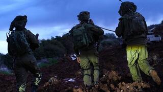יאיר קראוס בפעילות מבצעית עם לוחמים בגבול לבנון