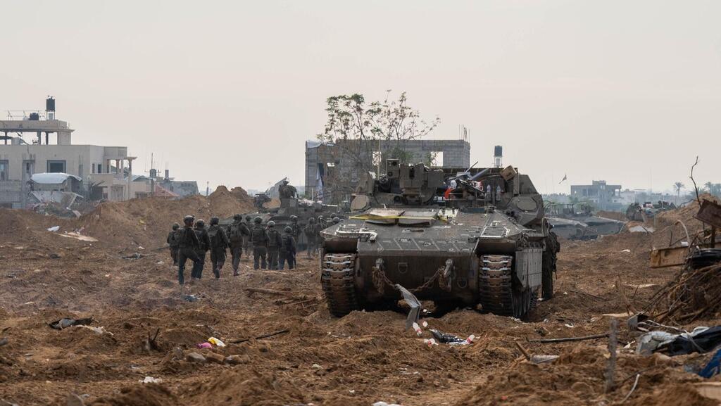 IDF soldiers operating in the Gaza Strip (Photo: IDF Spokesperson's Unit) פעילות צוות הקרב של חטיבה 7 בהשמדת יכולות ייצור הטרור של חמאס