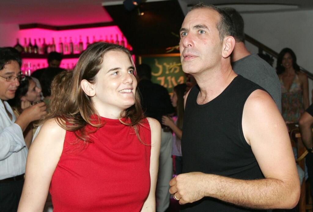 ''מול ההימלאיה בגיל 80''. אביבי ובת הזוג, מיכל ליבדינסקי (צילום: רפי דלויה) שי אביבי ובת הזוג, מיכל ליבדינסקי