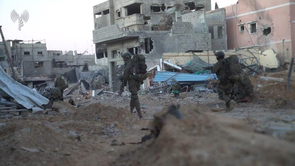 Photo: IDF Spokesperson's Unit תיעוד מפעילות כוחות צה"ל בחאן יונס בפשיטה על תשתיות טרור וביתו של מקורב ליחיא סינוואר
