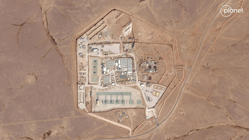 הבסיס האמריקני Tower 22 (צילום: Planet Labs PBC/Handout via REUTERS) מוצב Tower 22 בצפון-מזרח ירדן בגבול עם עיראק ו סוריה שבו מוצבים כוחות ארה"ב