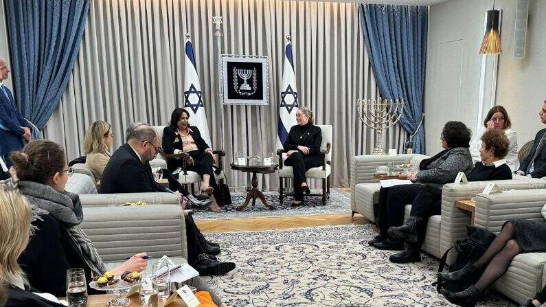 נשיא המדינה יצחק הרצוג בפגישה עם השליחה המיוחדת של האו"ם לענייני אלימות מינית