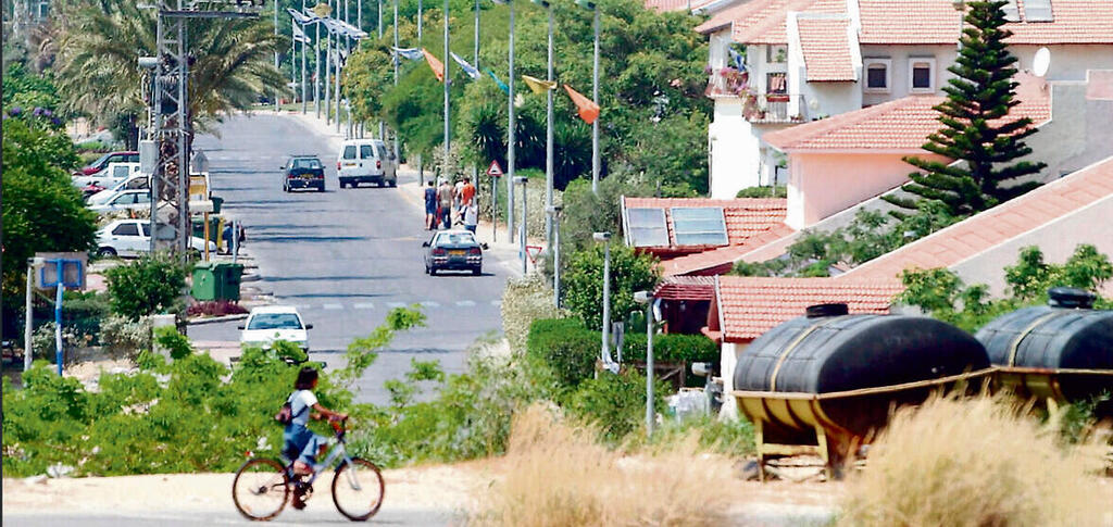 התנחלות נווה דקלים בגוש קטיף, 2004 (צילום: גדי קבלו) yk13779443