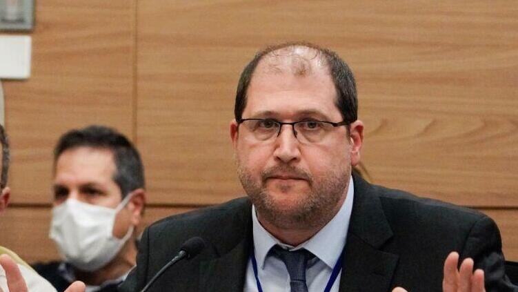 עו"ד מיכאל ספרד. "מערכת המשפט הבינ"ל היא הרבה יותר איטית" (צילום: שלו שלום ) ועדת הכנסת בדיון בבקשה להפסקת כהונתו של ח"כ עופר כסיף
