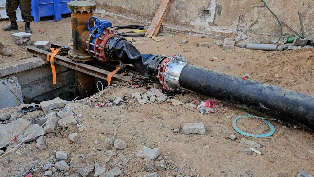 Sea water is pumped into a Gaza tunnel (Photo: Yoav Zitun) הזרמת מי ים למנהרת חמאס