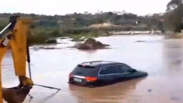 חילוץ כלי רכב בנהר הליטאני