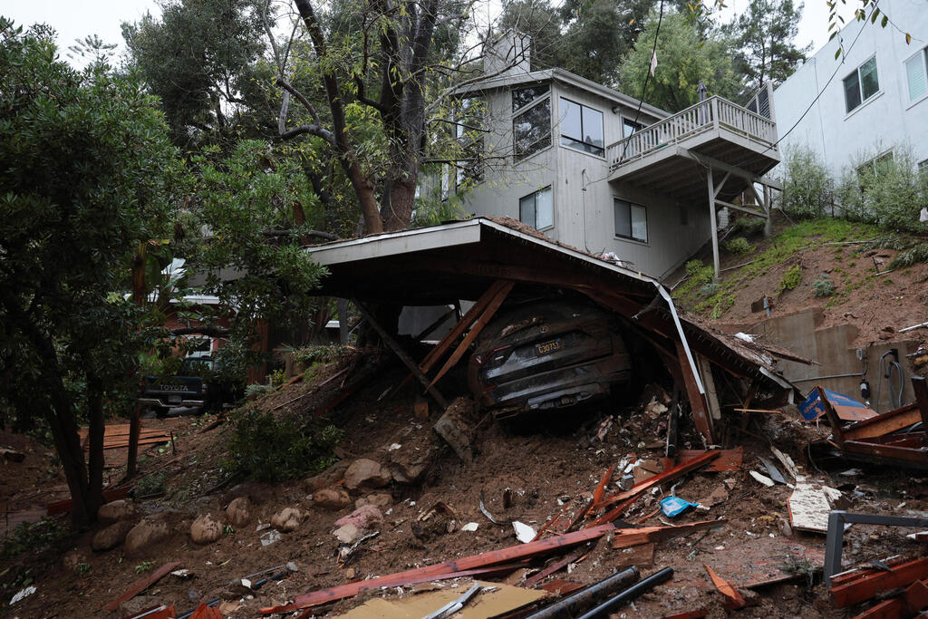 צילום: EPA/ALLISON DINNER סופה לוס אנג'לס קליפורניה ארה"ב הצפות