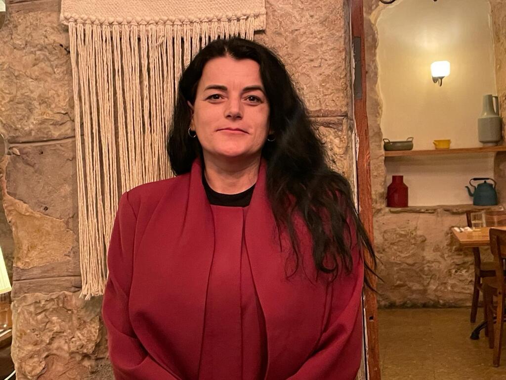 Victim of Kosovo sex crimes comes to support Israeli victims 