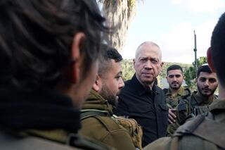 שר הביטחון יואב גלנט בערכת מצב בגבול הצפון