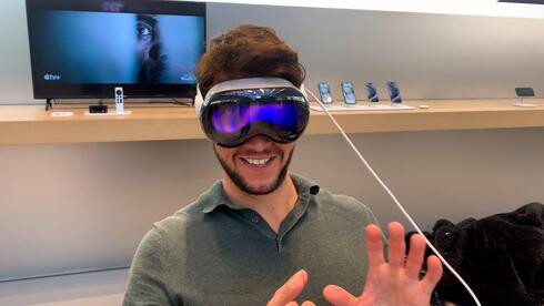 Is this what the future looks like? We tried out Apple’s Vision Pro