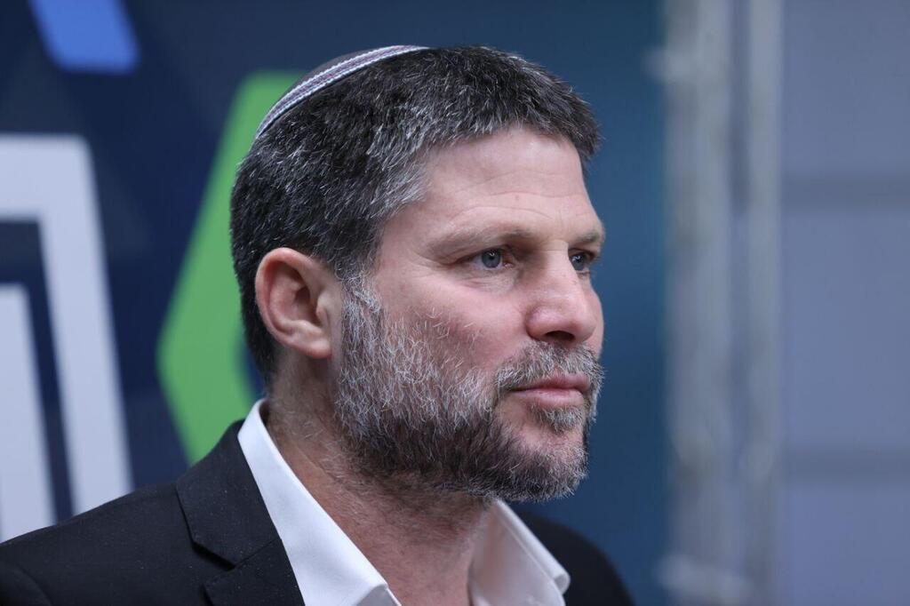 Finance Minister Bezalel Smotrich (Photo: Alex Kolomoisky) שר האוצר בצאלאל סמוטריץ' בישיבת סיעה של הציונות הדתית