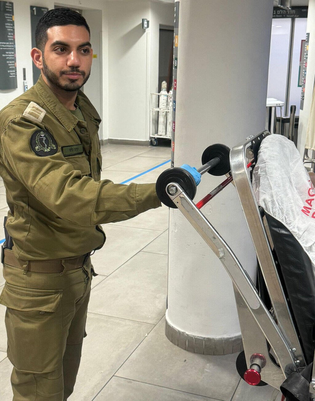 יניב לס