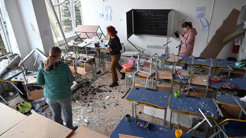 נזקי התקיפה בלבוב, אוקראינה (צילום: YURIY DYACHYSHYN/AFP) לבוב