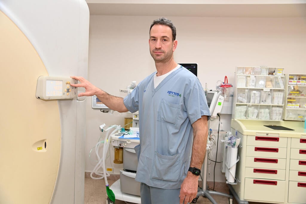 Dr. Gal Ben Arie (Photo: Herzl Yosef) ד"ר גל בן אריה סורוקה חדש