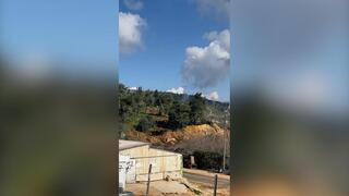 תיעוד מפגיעת טיל נ"ט בצפון