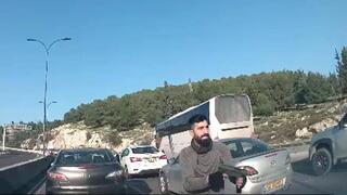 המחבל בזירת פיגוע הירי במחסום א-זעים
