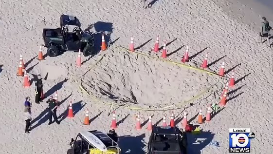 פלורידה ילדה בת 7 נהרגה בקריסת בור ש חפרה בחול