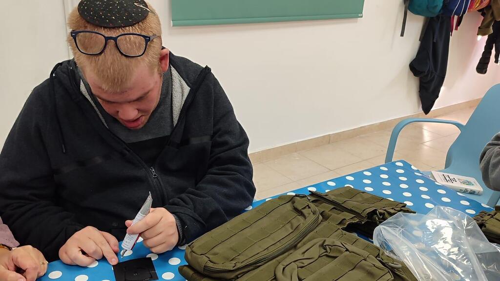 יאיר קינד. "מאושר שהוא מצליח לתרום את חלקו" (צילום: באדיבות המשפחה) יאיר קינד. "מאושר שהוא מצליח לתרום את חלקו"