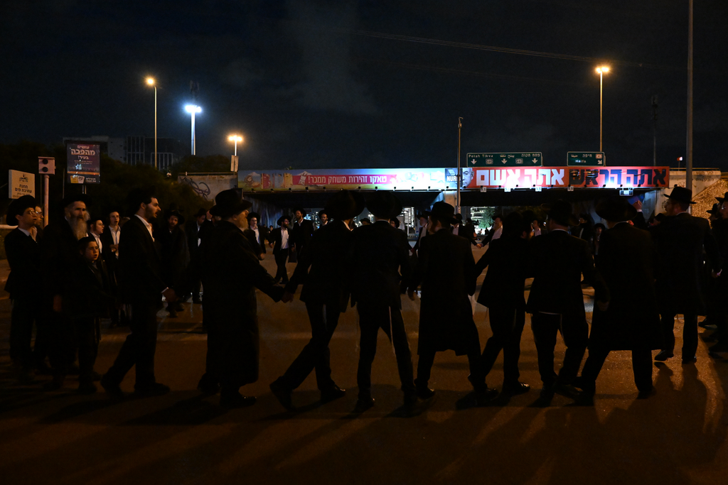 צילום: יובל חן חסימה בכביש 4