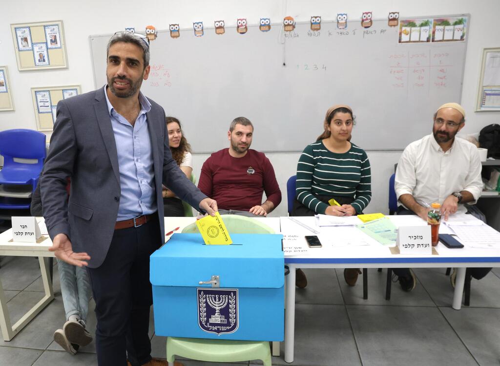 יאיר שטבון, ראש העיר הבא של אריאל (צילום: שאול גולן) סבב שני של בחירות לרשות המקומית באריאל