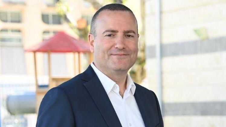 תושבים חששו שינקוט צעדים לטובת דתיים וחרדים. ראש העיר מתן דיל (צילום: יאיר שגיא) מתן דיל
