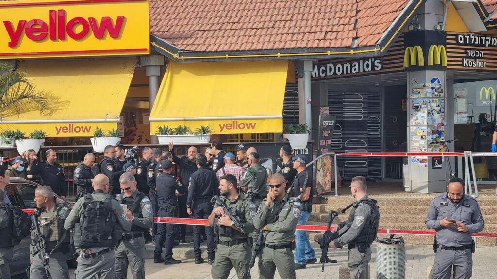 זירת פיגוע הדקירה בצומת בית קמה זירת פיגוע הדקירה בצומת בית קמה