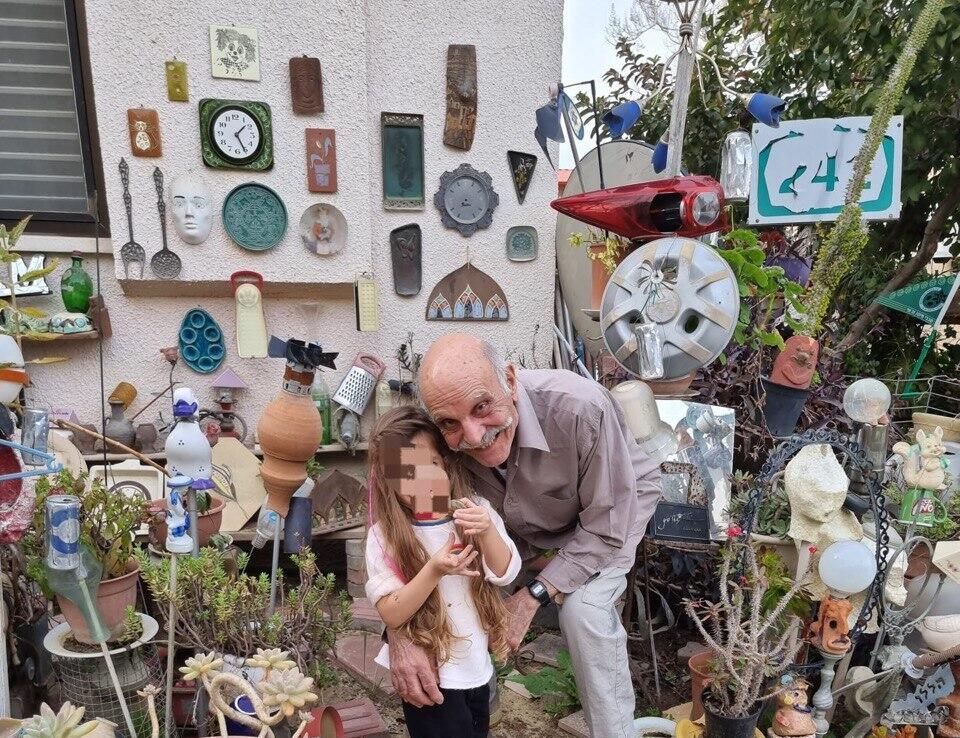 שלמה מנצור והאומנות שיצר (באדיבות המשפחה) שלמה מנצור