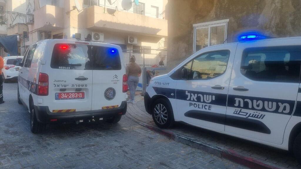 זירת הרצח בתל אביב (צילום: סער הס) זירת הרצח בתל אביב