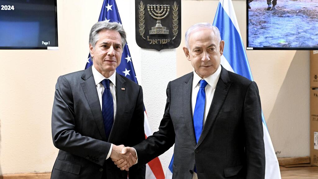 U.S. Sec. of State Antony Blinken and Prime Minister Benjamin Netanyahu (Photo: David Azagury, US Embassy Jerusalem ) מזכיר המדינה האמריקאי אנתוני בלינקן נפגש עם חברי קבינט המלחמה הישראלי בבסיס הקריה בתל אביב