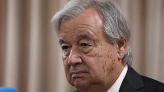 אנטוניו גוטרש מזכ"ל ה או"ם ב בית ספר של אונר"א ב עמאן ירדן