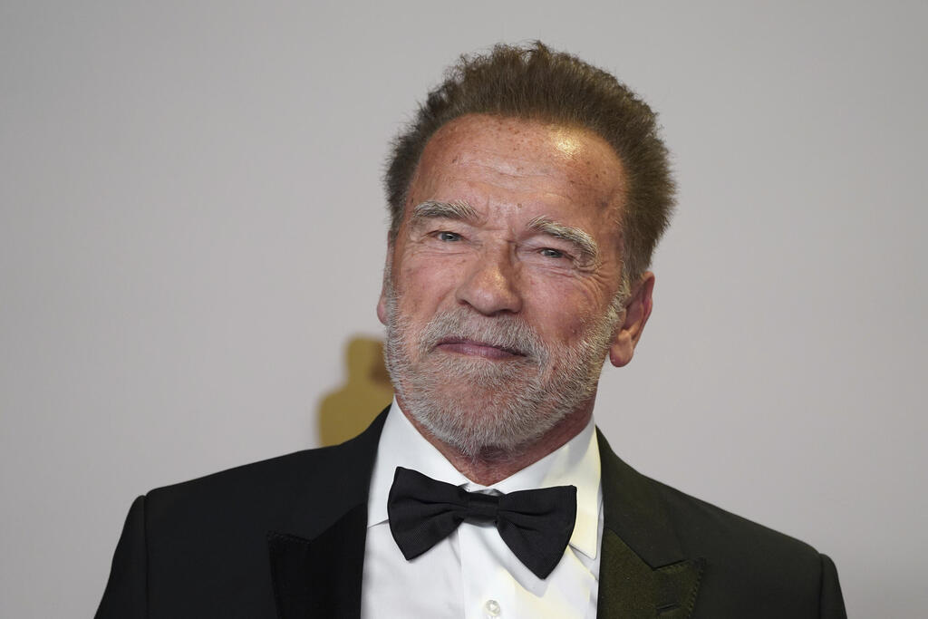 רק בריאות! ארנולד שוורצנגר (צילום: AP) ארנולד שוורצנגר