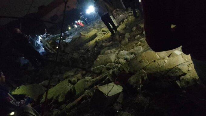 Aftermath of an air strike on the village of Hebbariyeh in South Lebanon זירת התקיפה באל-הבאריה שבדרום לבנון