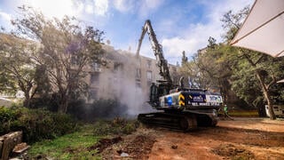 פרויקט התחדשות עירונית של חברת אאורה בדרך הטייסים בתל אביב