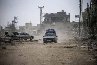 פלסטינים חוזרים לחאן יונס