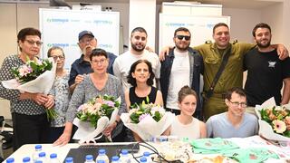 חברי קיבוץ נירים הגיעו לומר תודה לצוות טנק שהציל אותם