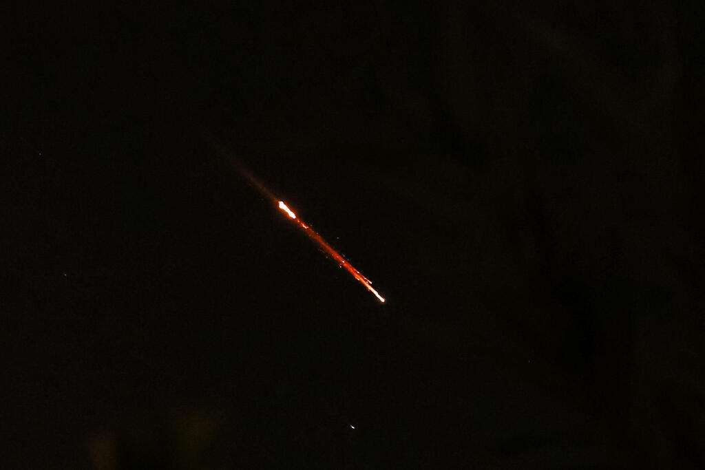 Iranian munition intercepted over Jerusalem (Photo: REUTERS/Ronen Zvulun) מעל ירושלים